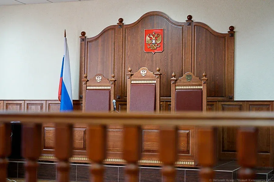 Суд приговорил юношу к обязательным работам за избиение и ложное сообщение о захвате заложников
