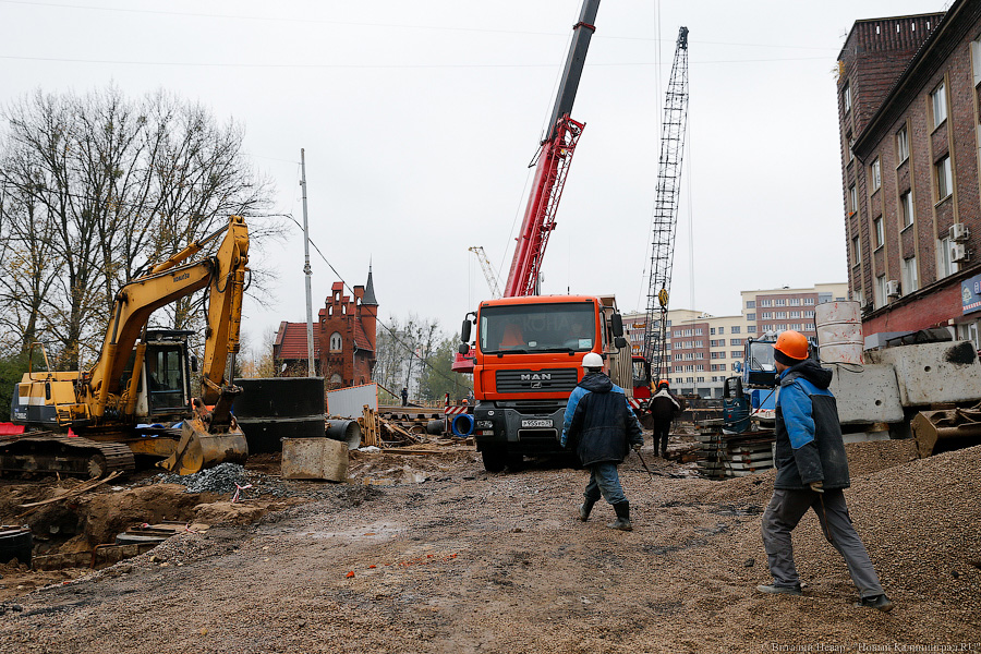 Разводной механизм Высокого моста передают в музей по частям (фото)
