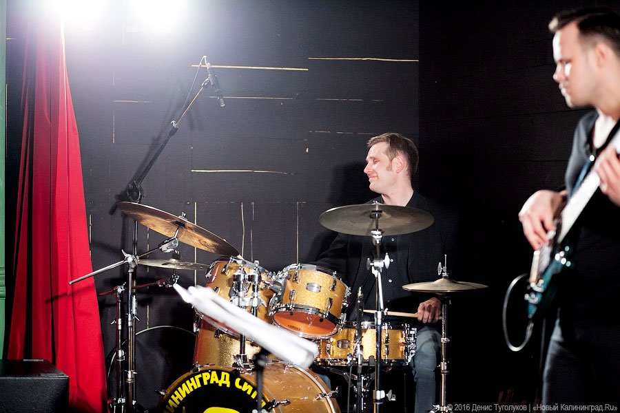 Запутанная музыка: выступление джазового трио «Confusion Project»