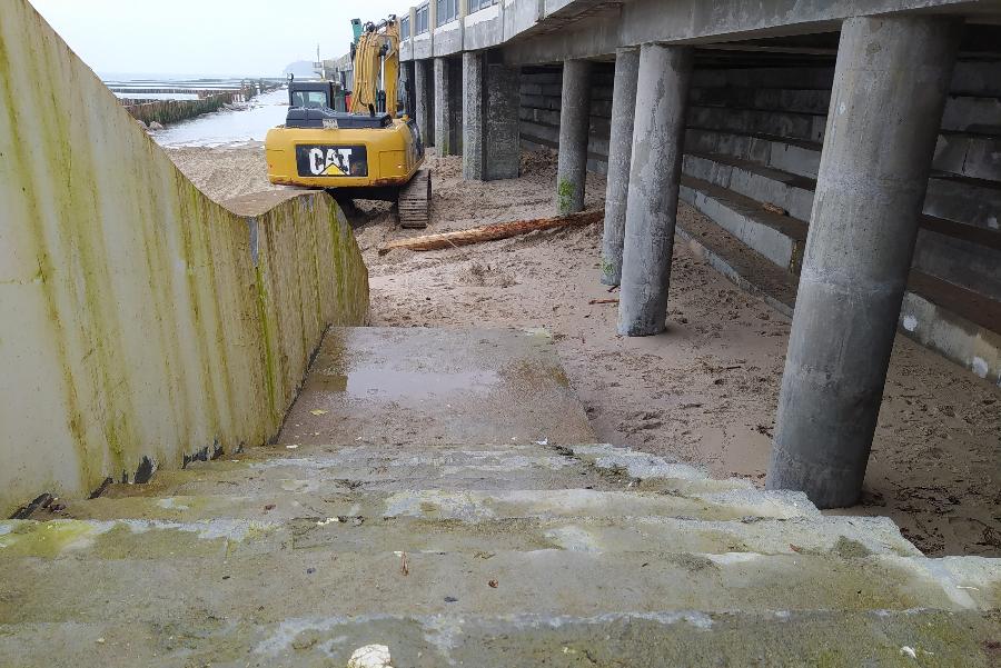 Алиханов на три месяца перенес окончание «аварийных» работ на берегу Светлогорска