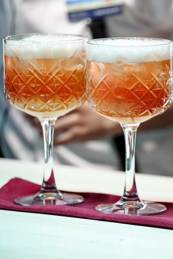 Море, поэзия, коктейли: в Калининграде выбрали обладателя «Янтарного шейкера»