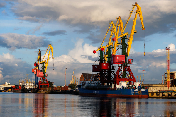 «Под контролем группы лиц»: что известно об аресте акций Калининградского торгового порта