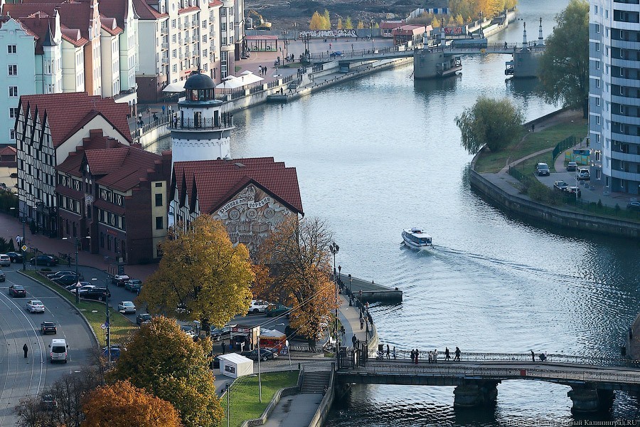 Из-за аварии на теплотрассе Октябрьский остров остался без горячей воды