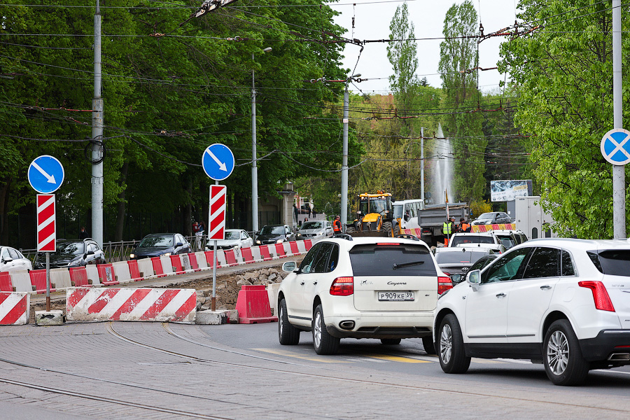 Ради трамвая придется потерпеть: что происходит на пр. Мира из-за перекладки рельсов (фото)