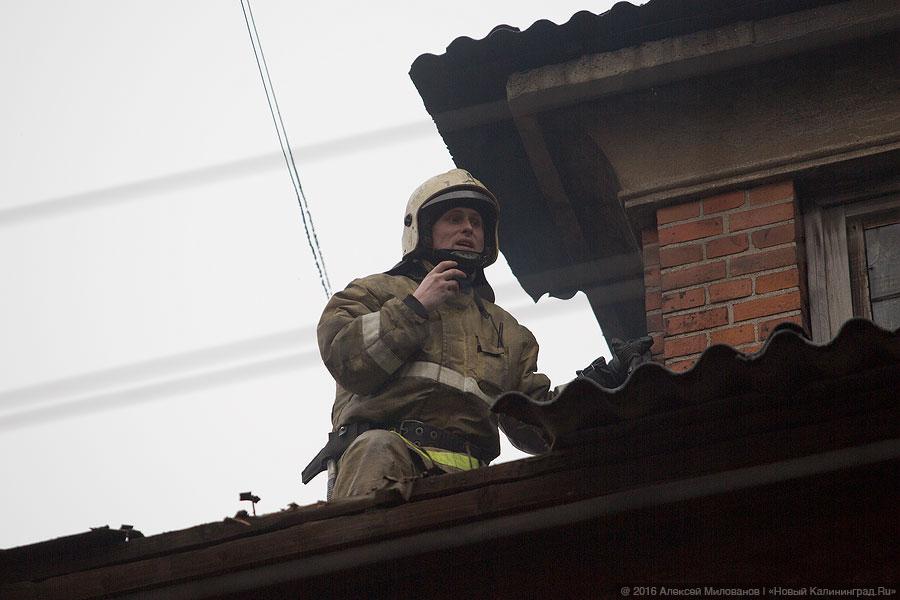 Без крыши: последствия крупного пожара в Калининграде