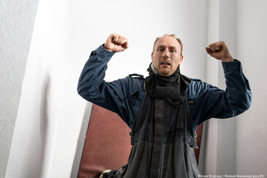 За три минуты на 25-й этаж: у пожарных прошли соревнование по скоростному подъёму (фото)