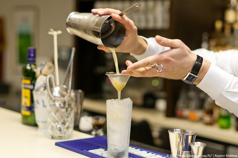 Сухая теория и жидкая практика: мастер-класс бренд-амбассадора ликёра Becherovka