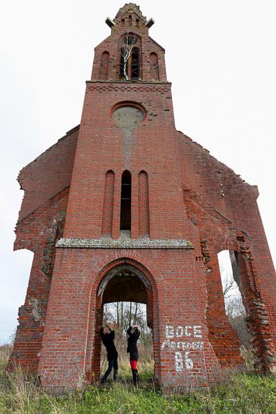 В списках не значится: в полузабытом поселке обрушается «несуществующая» кирха