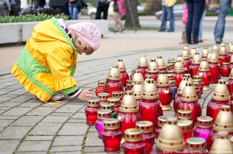 «100 лампадок в память о маленьком Сереже»: фоторепортаж