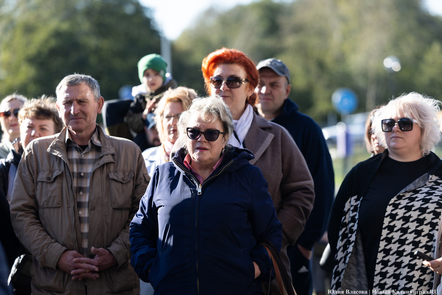 Жители пос. им. А Космодемьянского пожаловались на скверный запах и вырубки (фото)