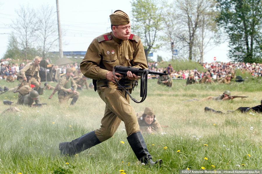 «Ещё одна победа»: фоторепортаж с реконструкции штурма форта №5