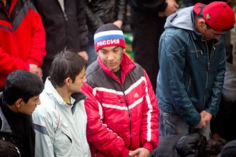 «Я не чурка, у меня имя-отчество есть»: что мусульмане в Калининграде думают о событиях в Бирюлево