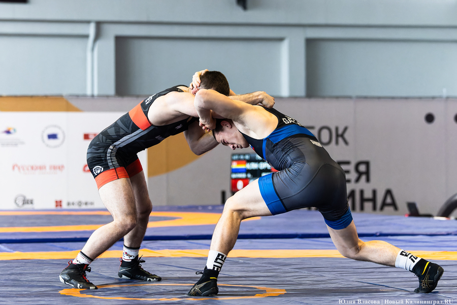 На пределе сил: в Калининграде прошел турнир по борьбе на Кубок Андрея Шумилина (фото)