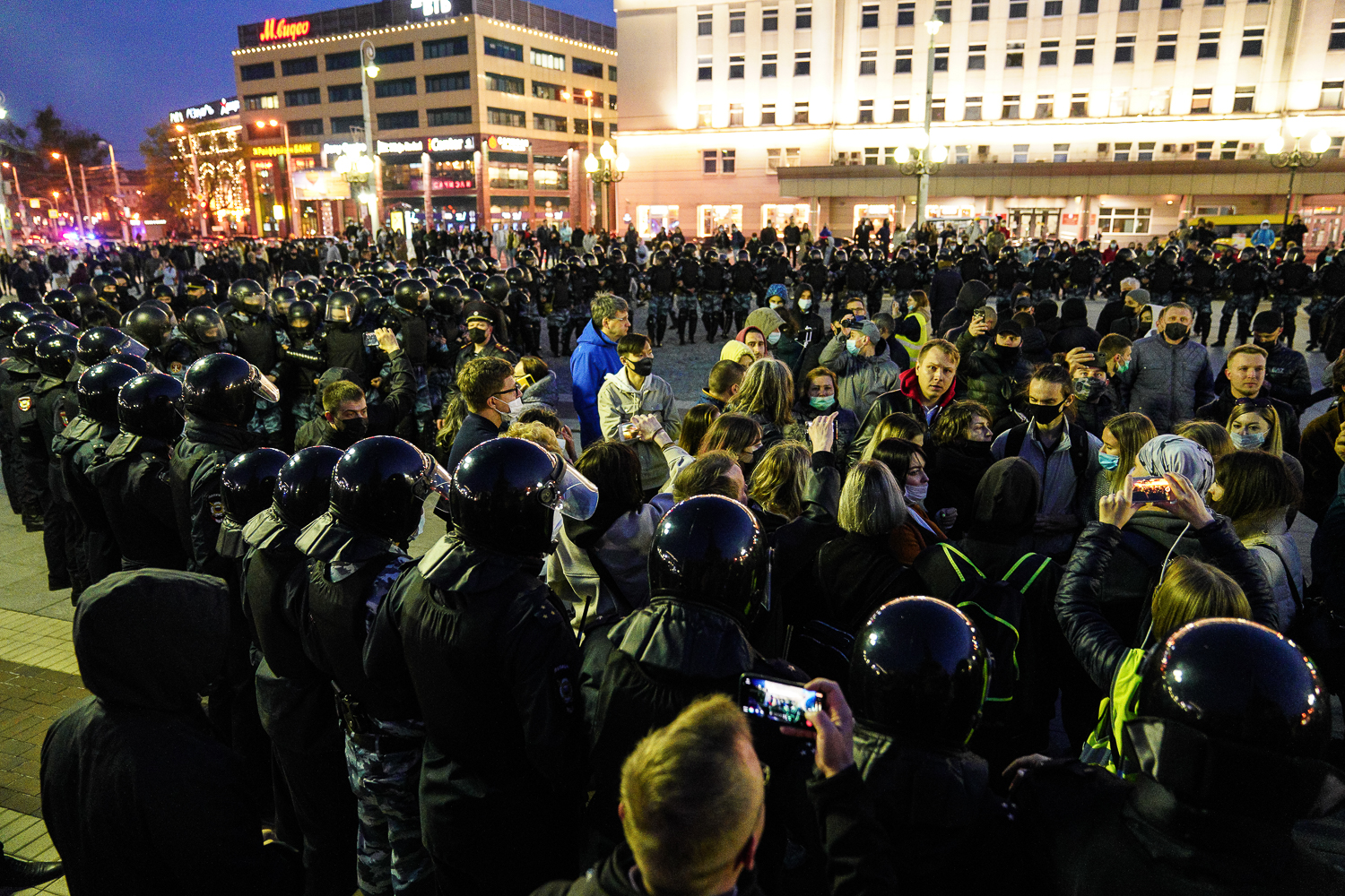 В России хотят запустить производство дронов для разгона митингов в 2023 году