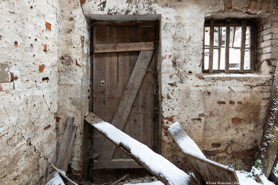 После 30 лет разрушений: в Железнодорожном готовятся к восстановлению фахверковых складов (фото)