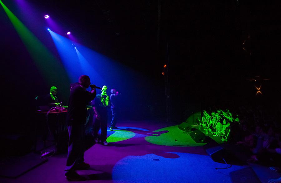 «Суровый рэп»: фоторепортаж с концерта группы Triagrutrika