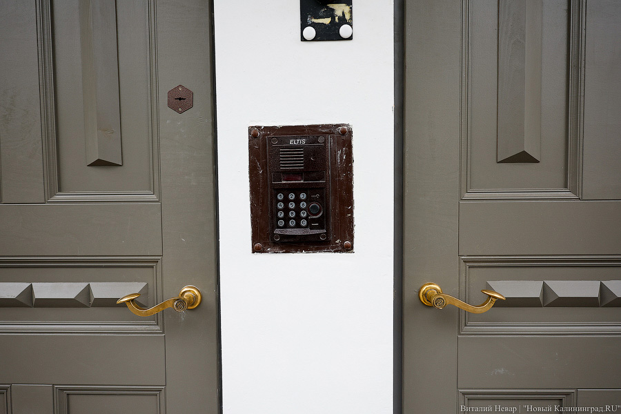 По пути к Кройц-аптеке: на пересечении Фрунзе и Ярославской отремонтировали здание XIX века (фото)