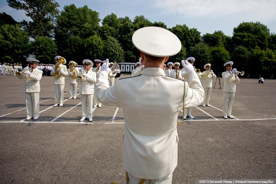 В кильватерном гордом строю: в БВМИ прошёл выпуск лейтенантов