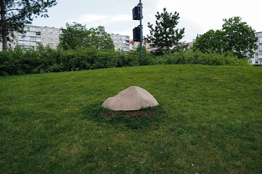 В Калининграде решили ремонтировать сквер с фонтаном спустя год после открытия (фото)