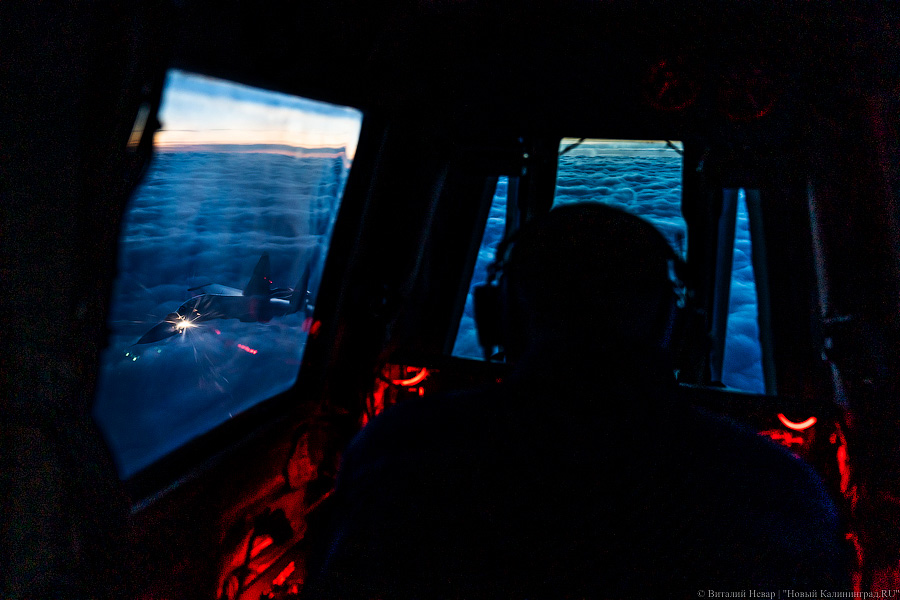 Летчики Балтфлота отрабатывают дозаправку в воздухе. Фоторепортаж «Нового Калининграда»