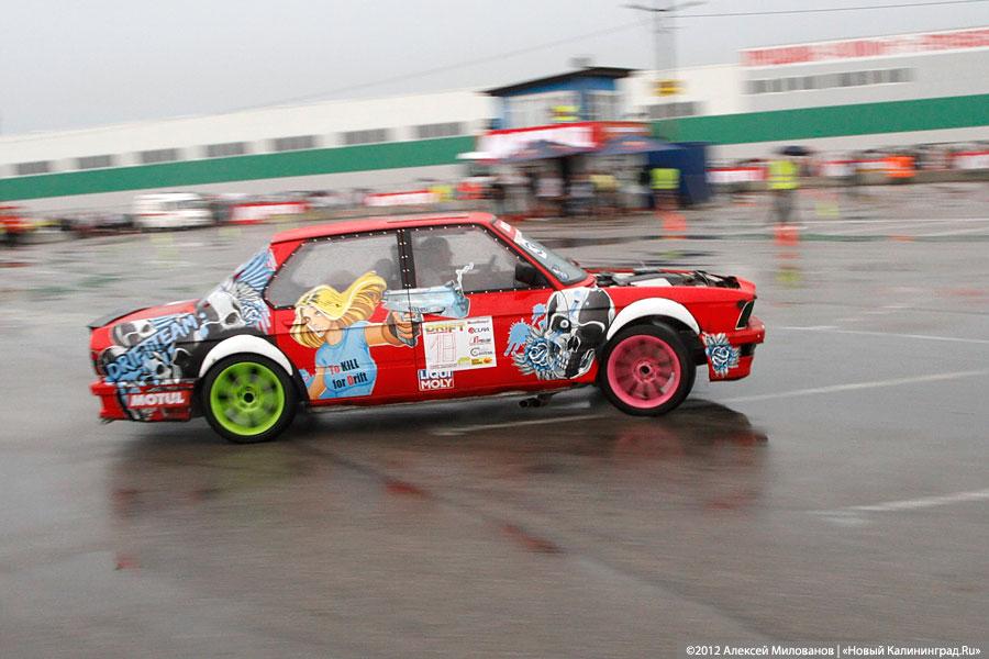 «Скользящие»: фоторепортаж с дрифт-шоу