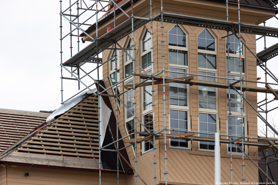 Монополия на пляж: как выглядит скандальное кафе в Зеленоградске, которое власти называют «НТО» (фото)