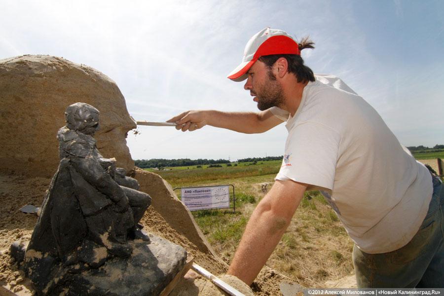 «Замок из песка»: фоторепортаж с фестиваля песчаных скульптур