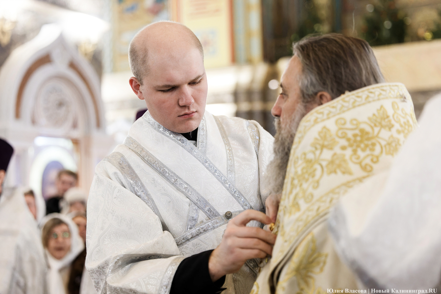 Свет Рождества: как в Калининграде прошла праздничная служба