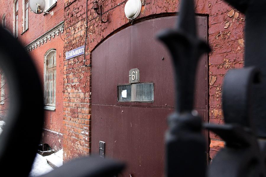 «А дальше мы?»: жильцы дома рядом с филармонией опасаются выселения со стороны РПЦ