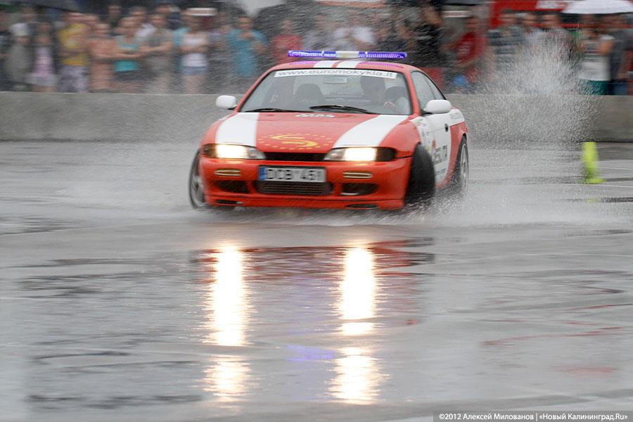 «Скользящие»: фоторепортаж с дрифт-шоу