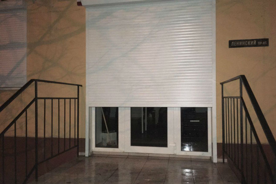 Неизвестные в масках захватили штаб Навального в Калининграде