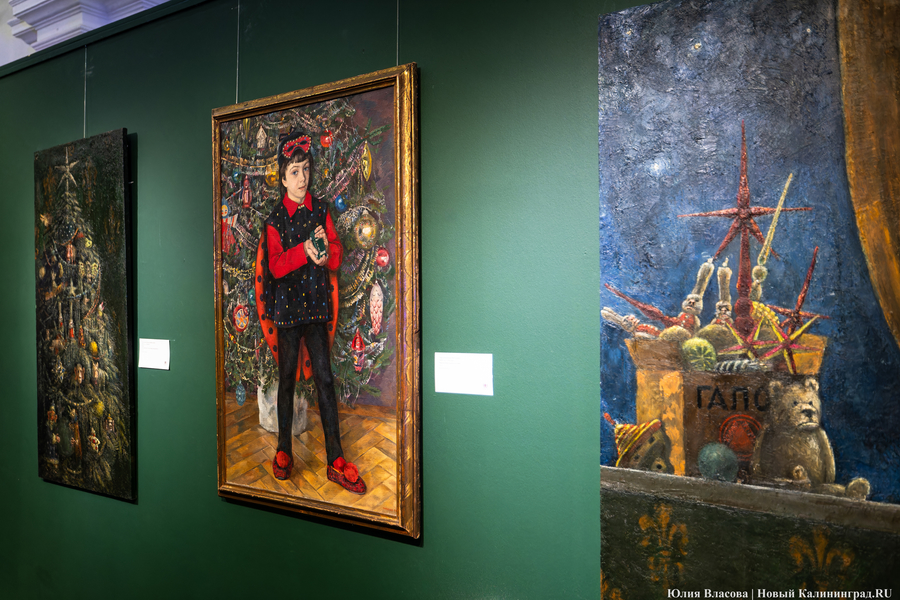 Символы Рождества и мир Гофмана: в Музее искусств открыли новогодний проект (фото)