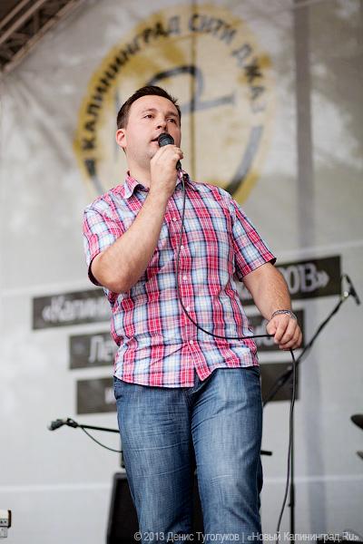 Джаз для вас: фоторепортаж с «Джаз-фонтана» у драмтеатра