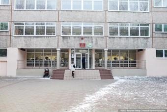 Из-за штормового предупреждения в школах Калининграда отменили уроки второй смены