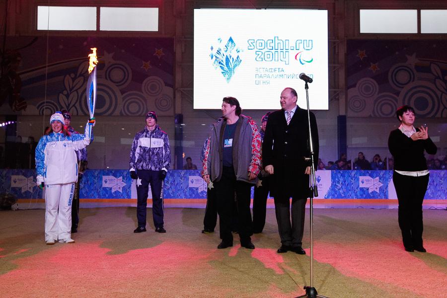 Гори-гори ясно: в Калининграде прошла эстафета паралимпийского огня
