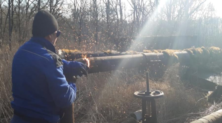 Мэрия: трубу с нечистотами в районе бывшей свалки затампонировали 