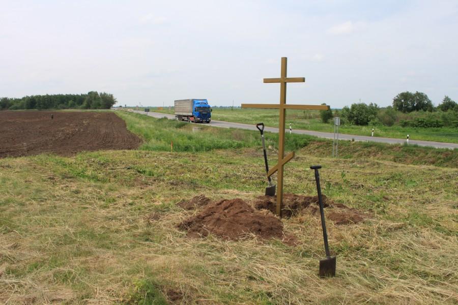 Добровольцы перезахоронили останки на кладбище Первой мировой в бывшем Деедене
