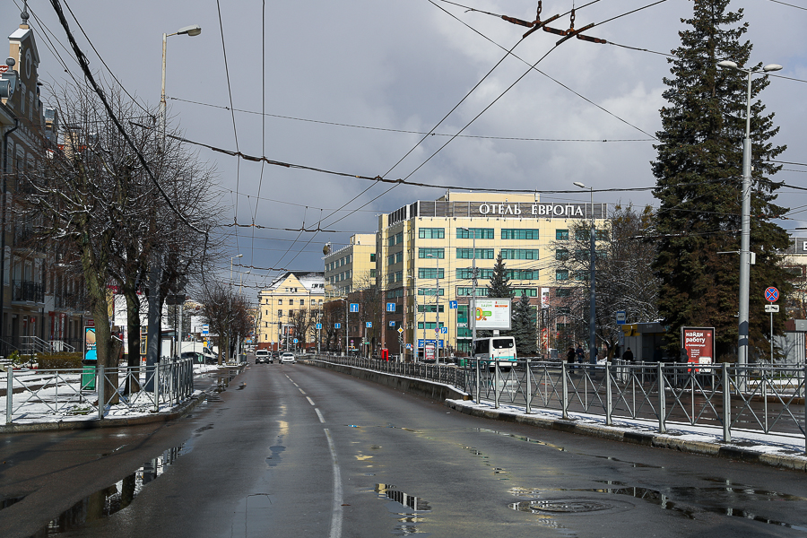 Компании депутата отдают контракт на 54 млн на ремонт Театральной в Калининграде