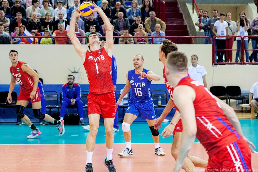 В девятый раз подряд: мужская сборная России по волейболу уступила США (фото)