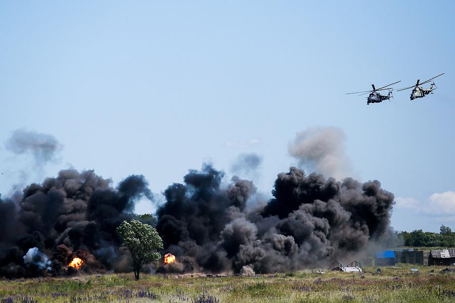 Три стихии: во время учений под Калининградом объединили силы флот, десант и авиация  