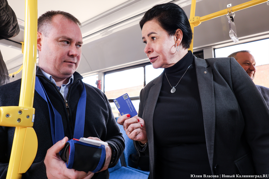 «Не надо искать особенностей»: в Калининграде на линию выпустили новые ЛиАЗы (фото)