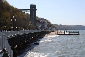 Цуканов - Башину: вы уезжаете за границу отдыхать, а на побережье строите сараи