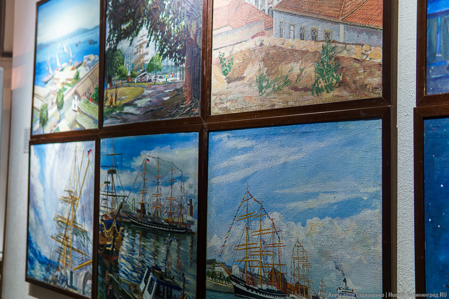 Кругосветка на холсте: как открылась выставка живописи Андрея Красильщикова (фото)