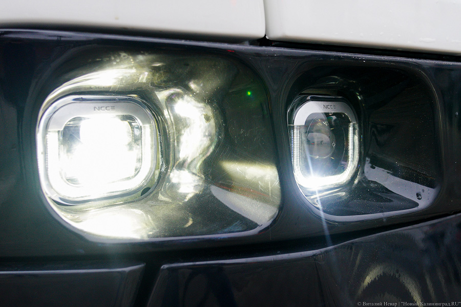 Летучий голландец: в Калининград привезли новый трамвай (фото)