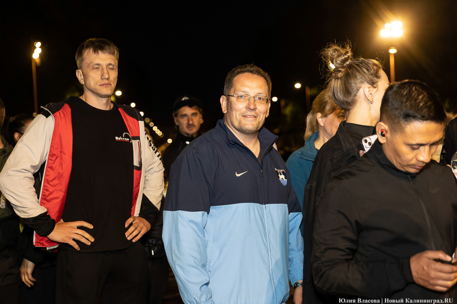 Остров бегущих фонарей: на острове Канта устроили ночной благотворительный забег (фото)