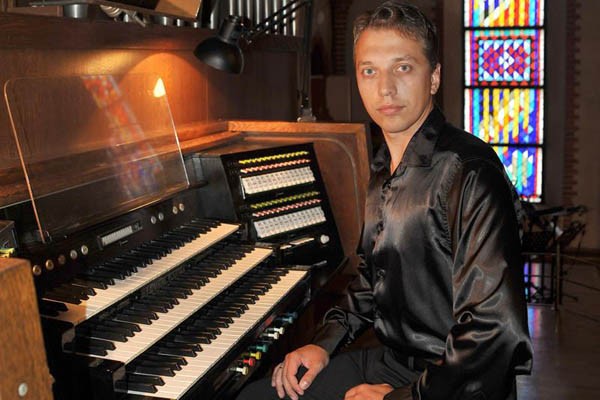 Приглашаем школьников на экскурсию в мир знаний о музыке 