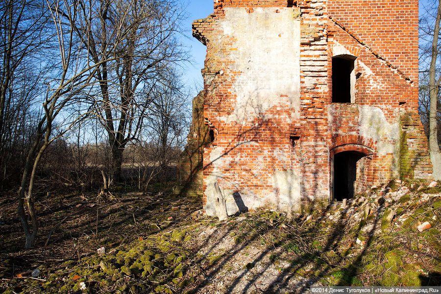 Две башни: руины кирх в поселках Дальнее и Высокое Гвардейского и Славского районов