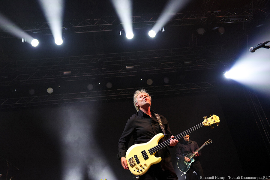 В Калининграде прошёл концерт группы «Кино». Голос Виктора Цоя оцифровали (фото)