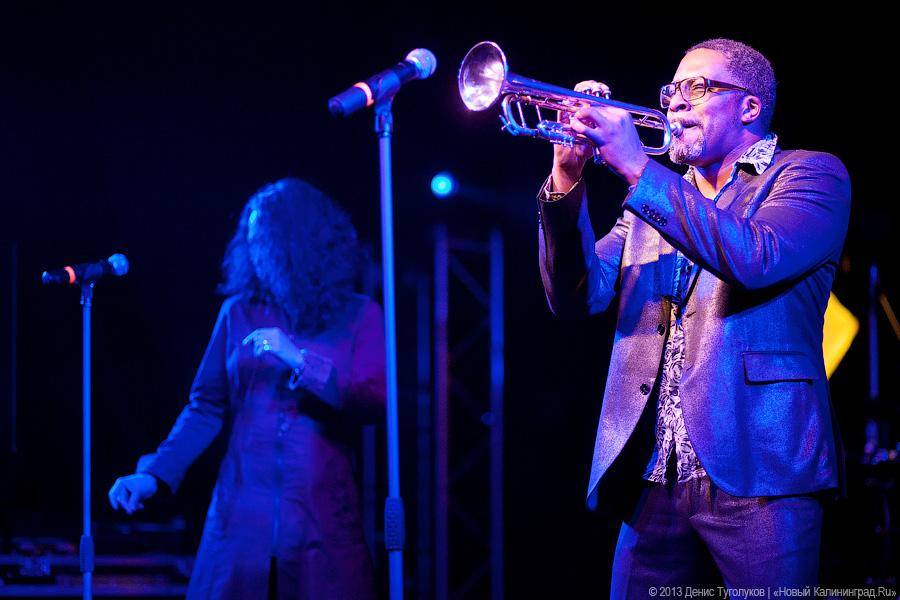 «На танцполе все спокойно»: De Phazz выступили на «Вагонке»