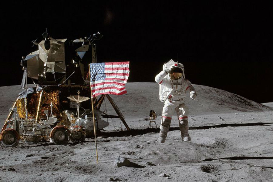 Умер американский астронавт, дважды побывавший на Луне